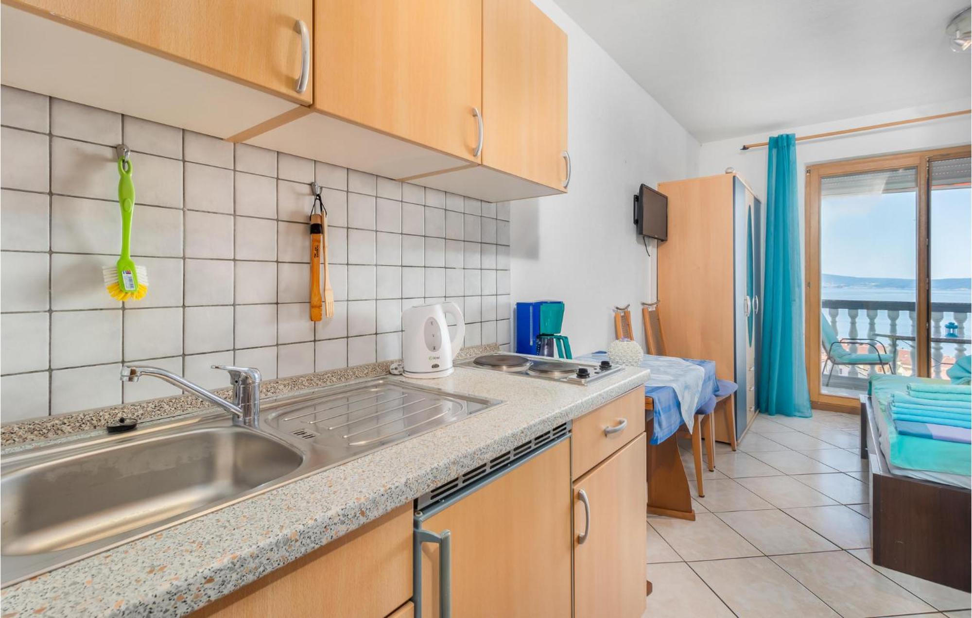 1 Bedroom Cozy Apartment In ツリクヴェニツァ エクステリア 写真